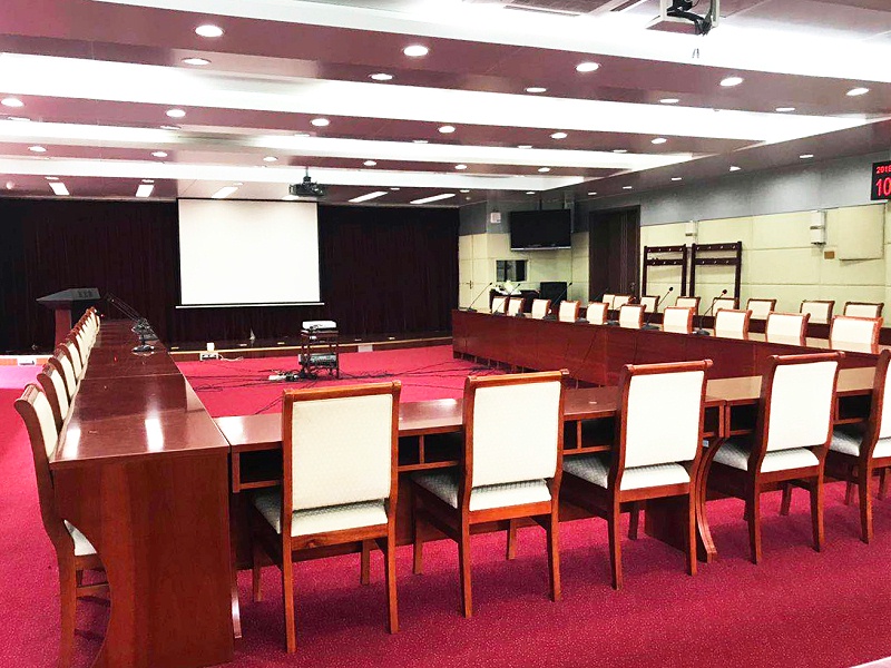 解决会议室蘑菇蘑菇视频APP下载设备中的噪音和干扰问题
